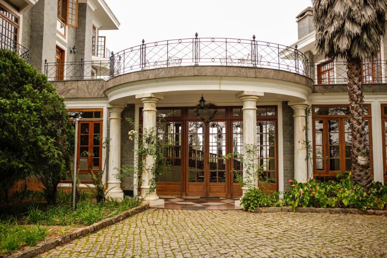 Aroso Paco Hotel Pedra Azul  Exterior photo Entrance of the villa