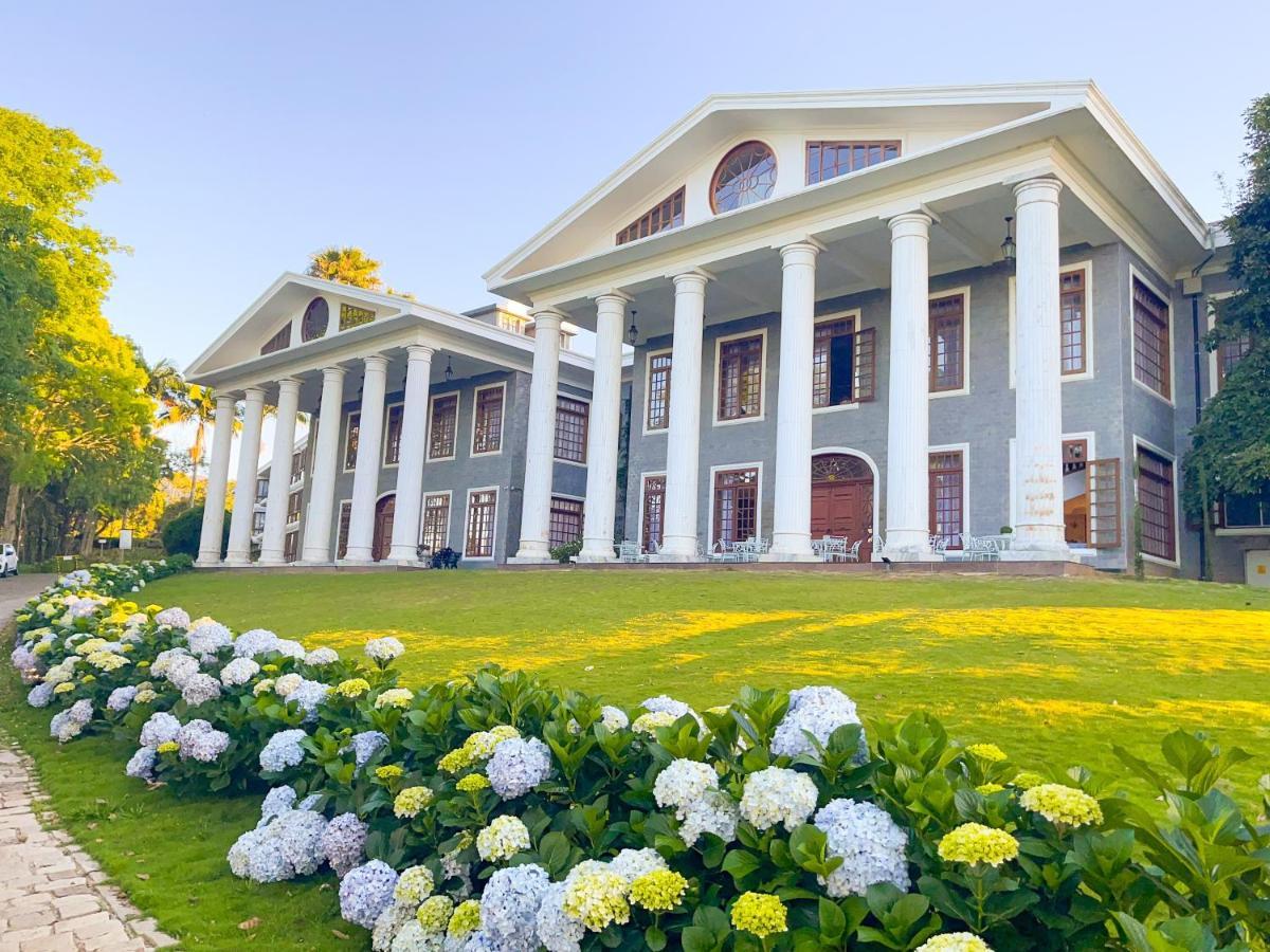 Aroso Paco Hotel Pedra Azul  Exterior photo The residence of the Ambassador of the United States to the Republic of Korea